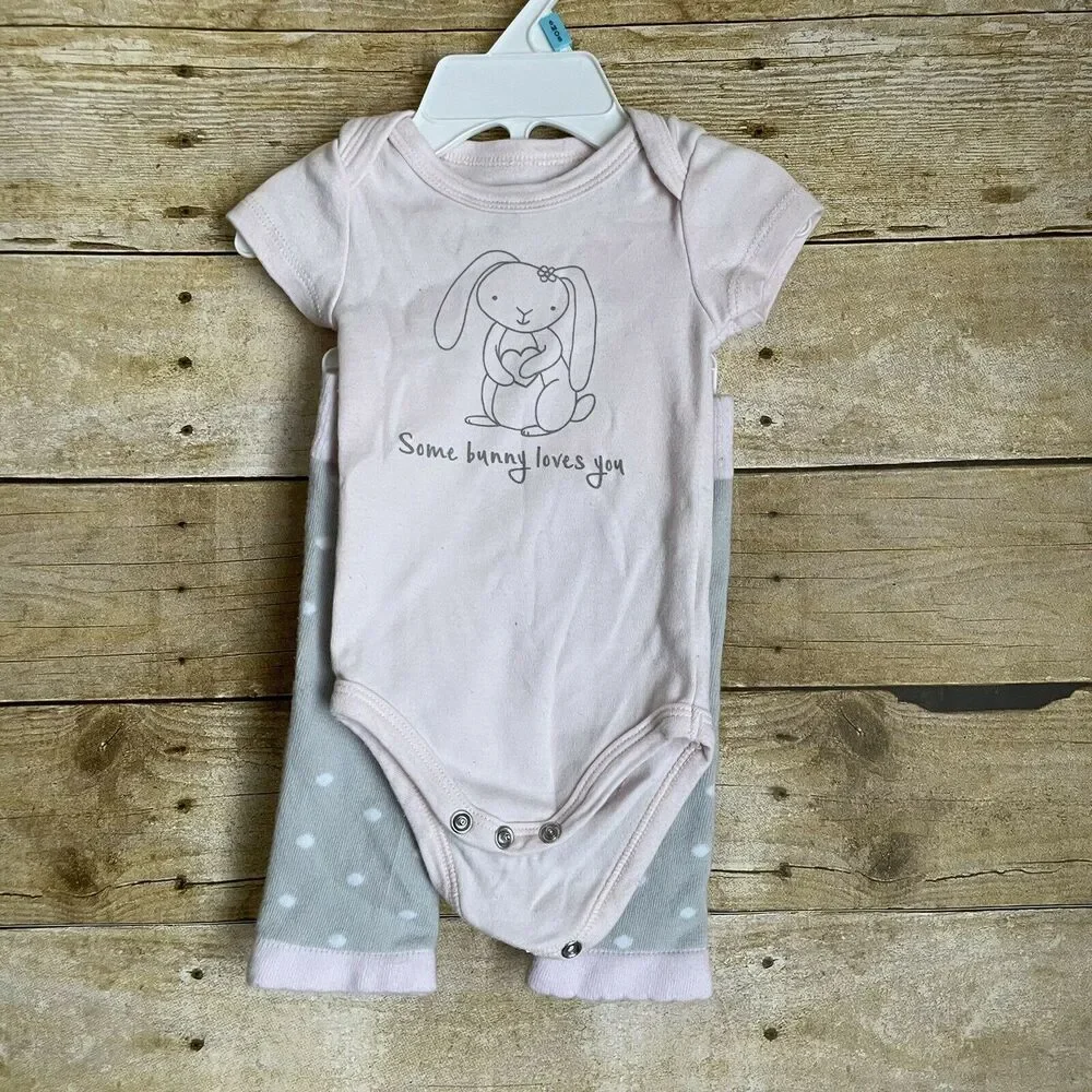 Izzy & Owie Easter “Some Bunny Loves You” Pink Bodysuit & Legging Set - Size 6M